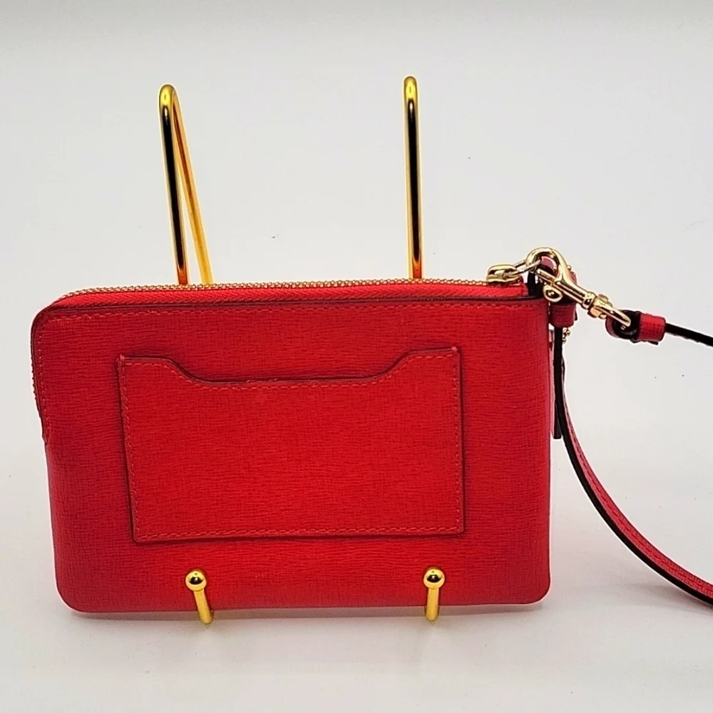 COACH Wristlet Pink Pebbled Leather Hang Tag Back Card Pocket